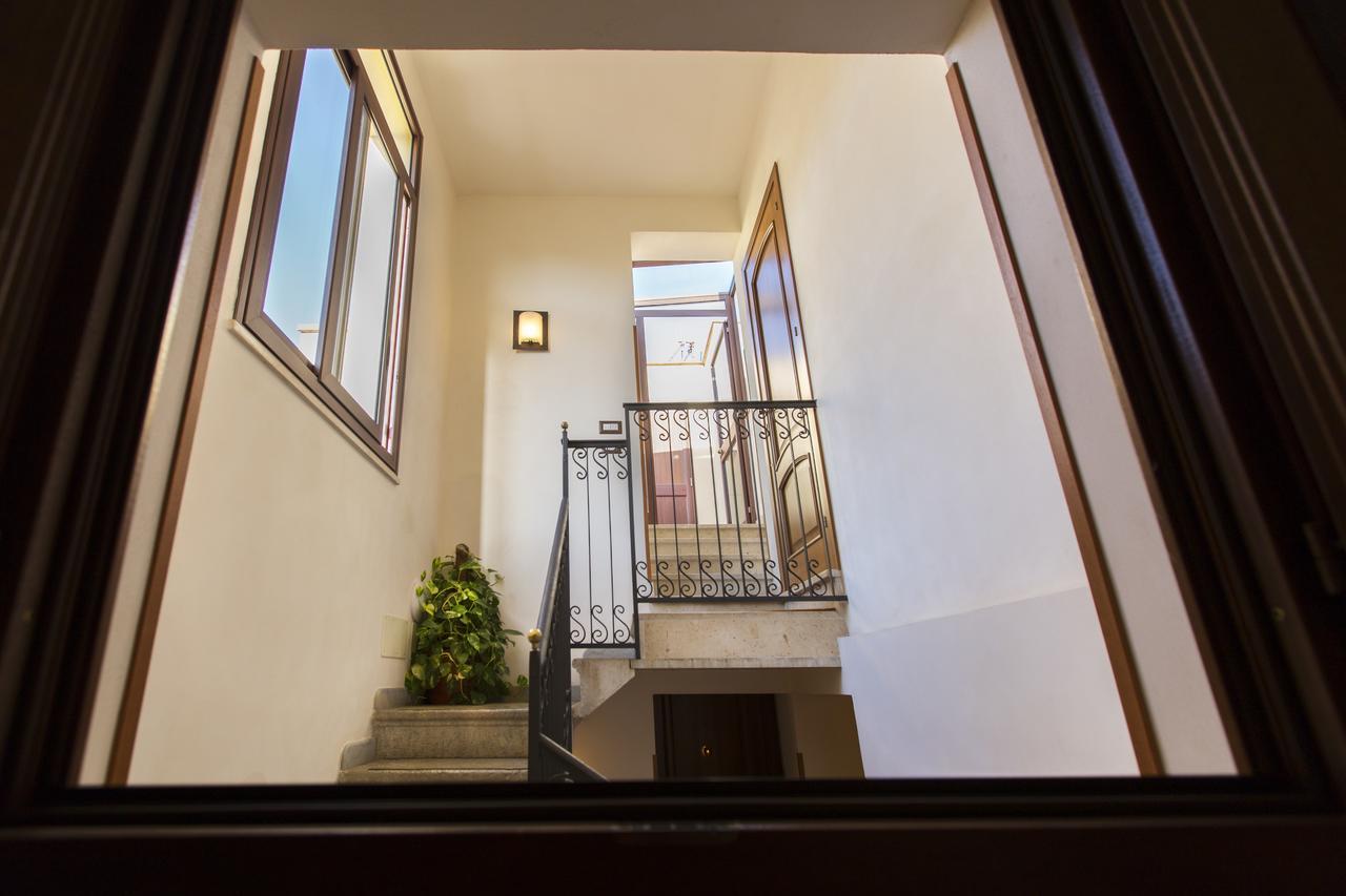 Residence Barbara Trapani Bagian luar foto