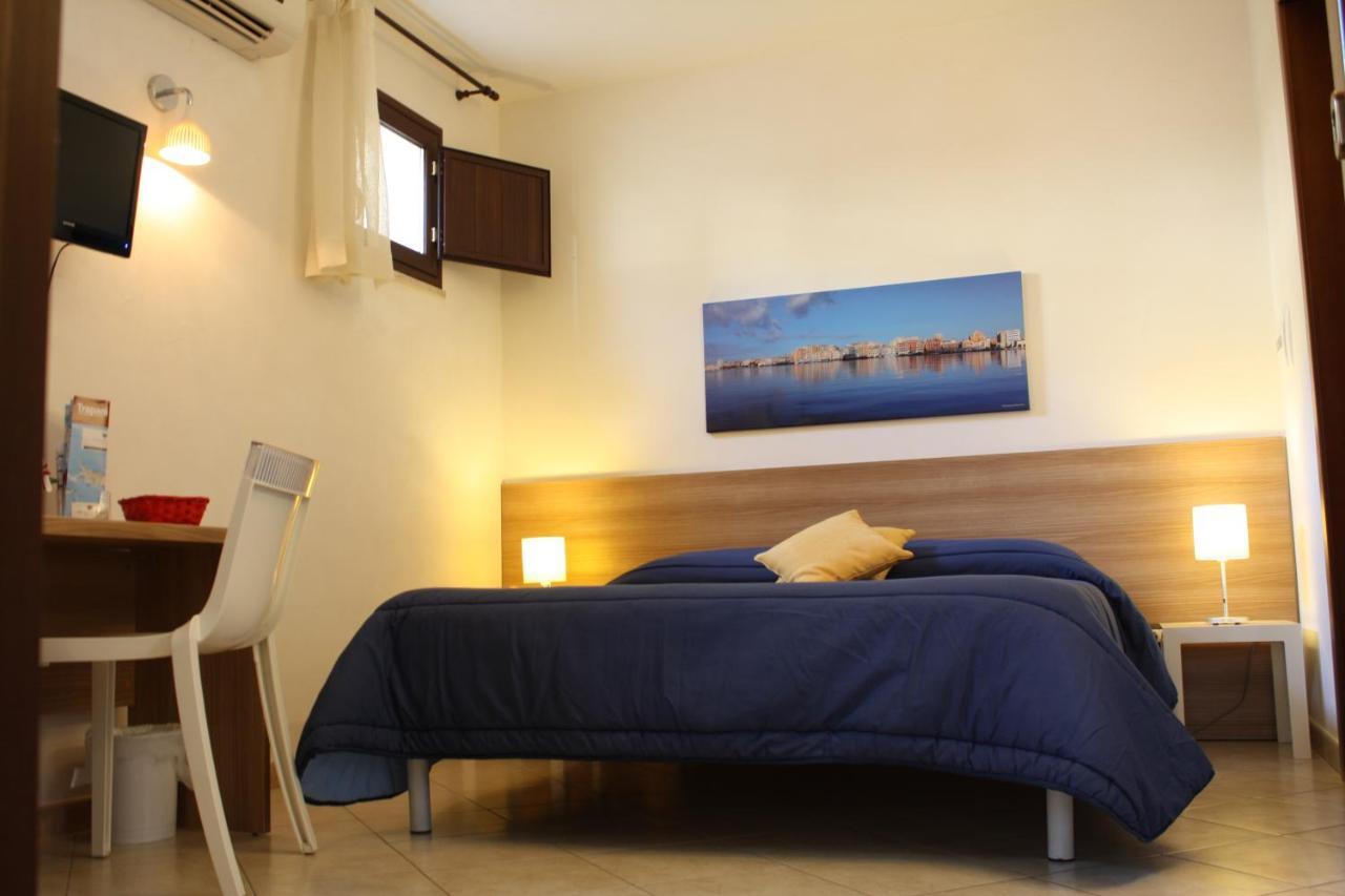 Residence Barbara Trapani Bagian luar foto